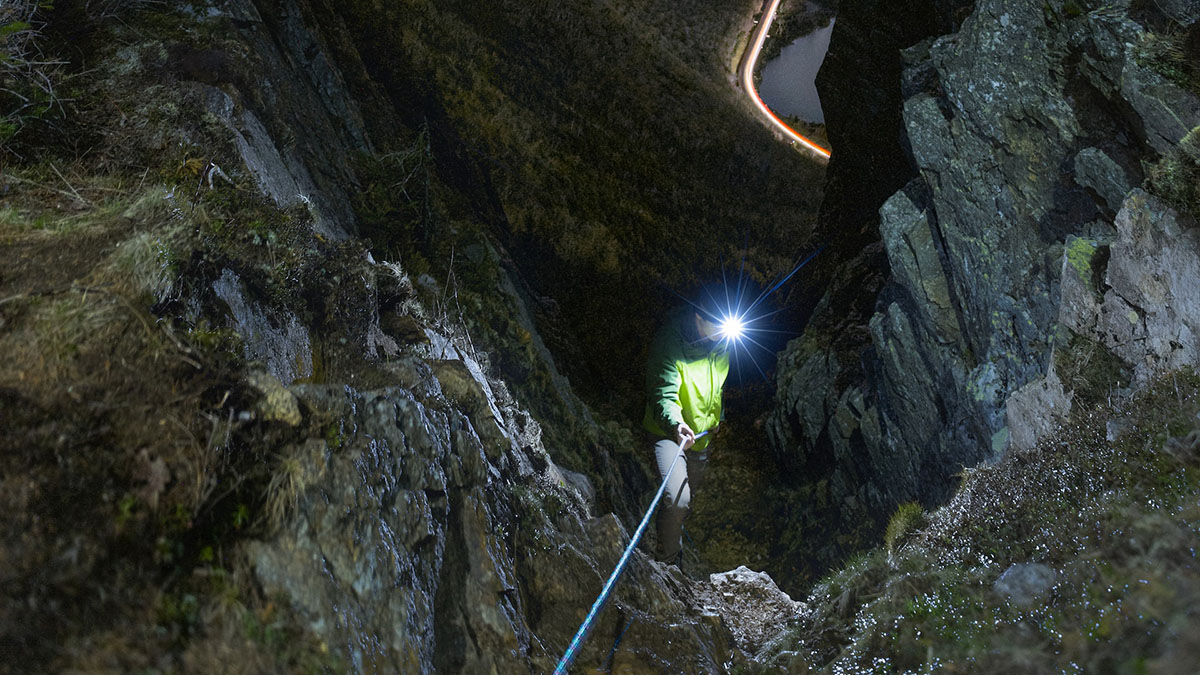 BLACK DIAMOND Spot 400-R lumenów - latarka czołowa czołówka